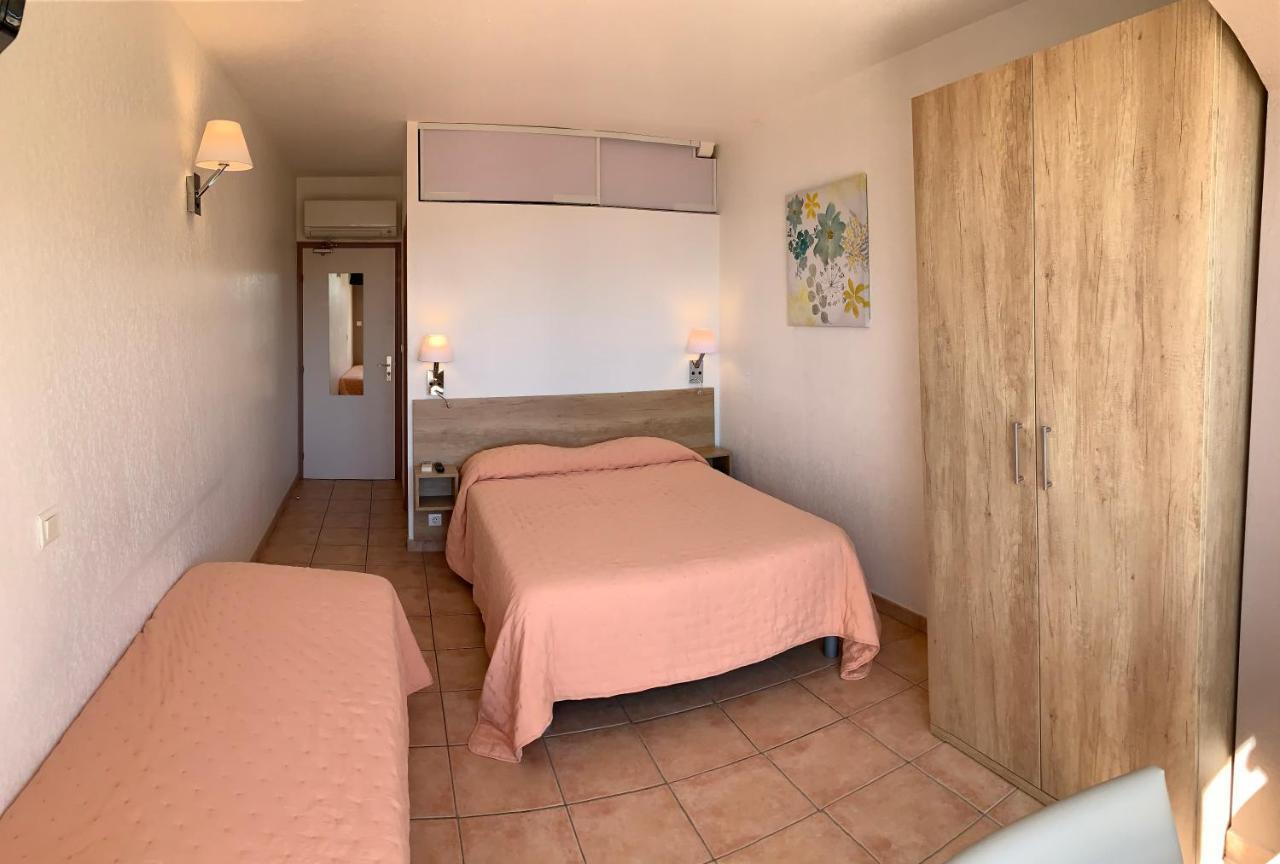 Hotel Alata Bagian luar foto