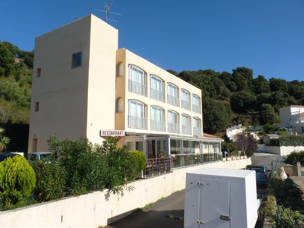 Hotel Alata Bagian luar foto