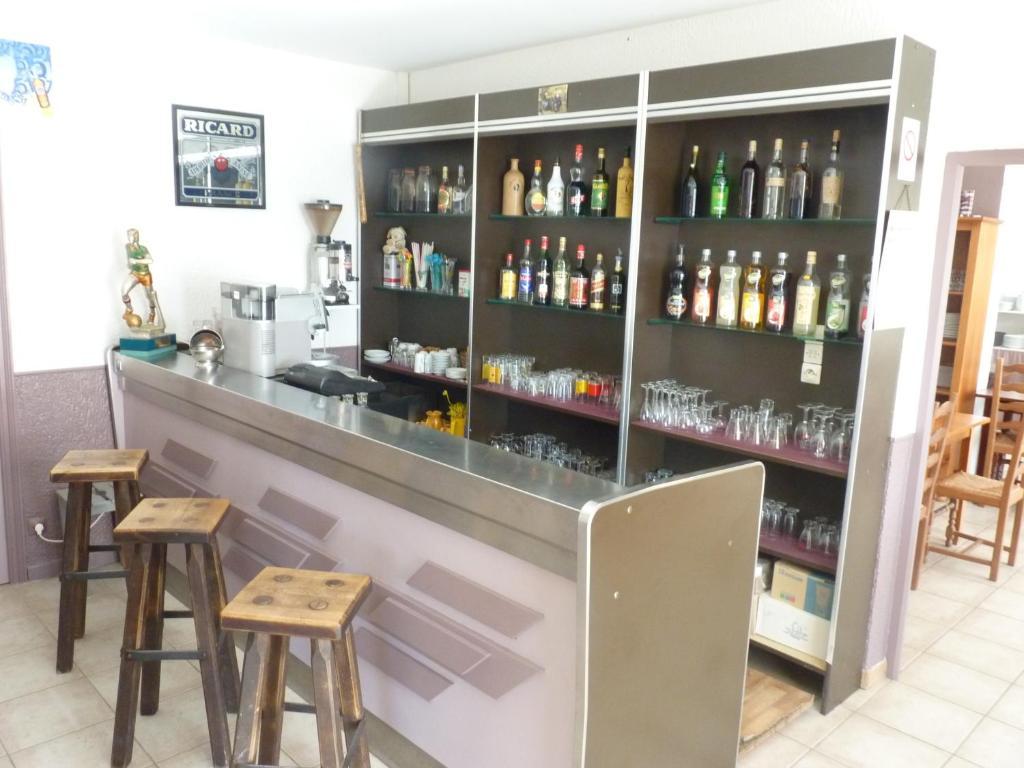 Hotel Alata Bagian luar foto